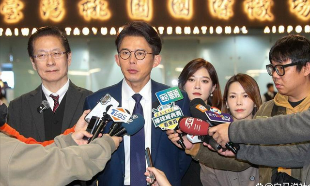 特朗普抛出弃台论，岛内人马突然窜访美国，郑丽文暗示统一倒计时