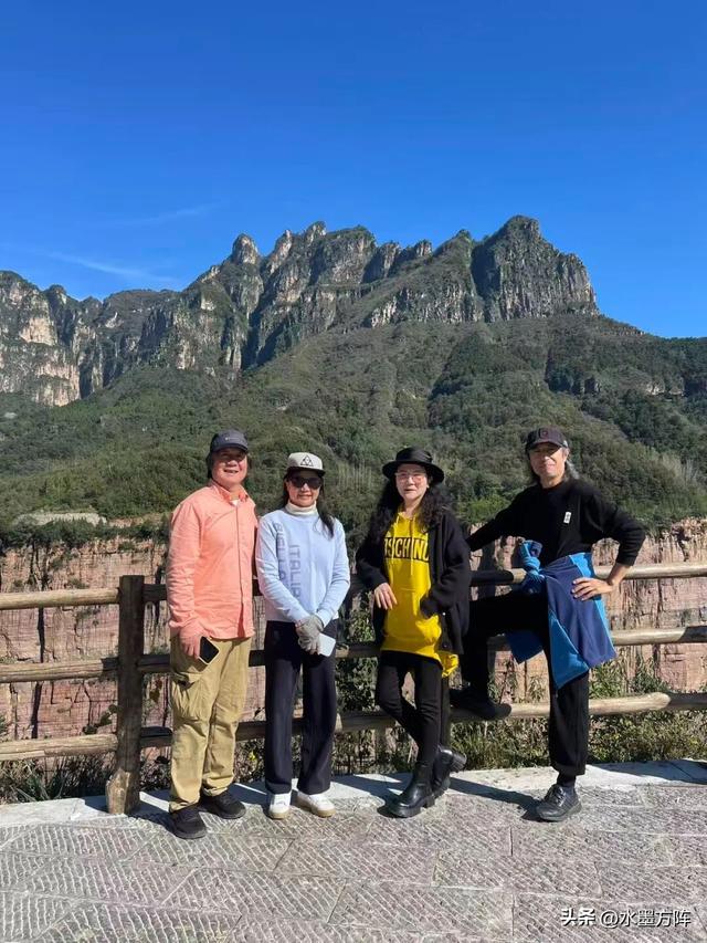 “自然观”名家采风与北京方阵艺术太行山写生基地挂牌
