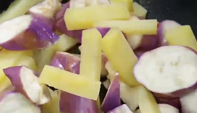 这道蒸菜一上桌	，全家都点赞！简单几步，做出大厨级鲜嫩口感