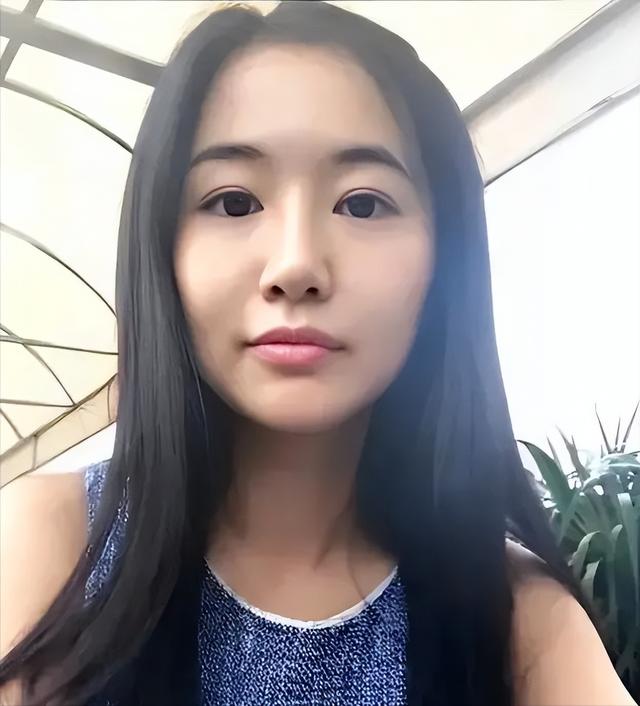 三观炸裂！翟欣欣出轨聊天记录流出，尺度大到咂舌，判12年都嫌少