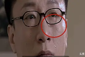 太敷衍了！《潜伏》中那些哭笑不得的“穿帮镜头”，真是令人无语图片