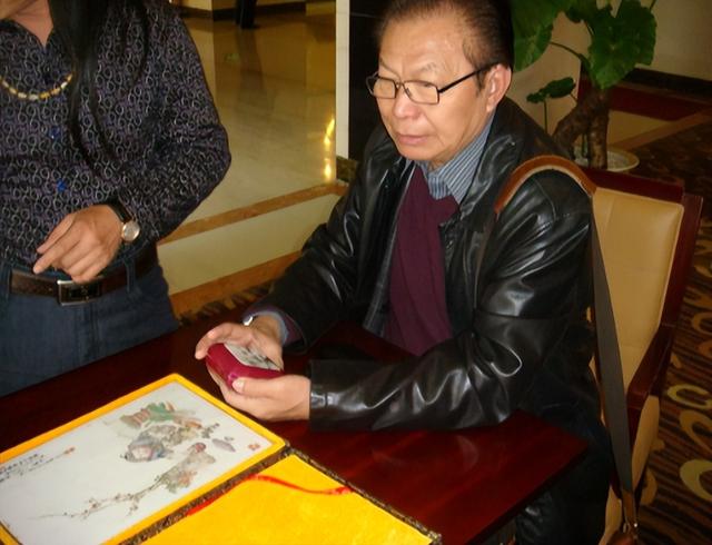 陪睡陪玩只是冰山一角，明星爆出的圈中内幕，一个比一个荒唐！