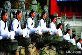 道教的几个冷知识及正确的敬香方式图片