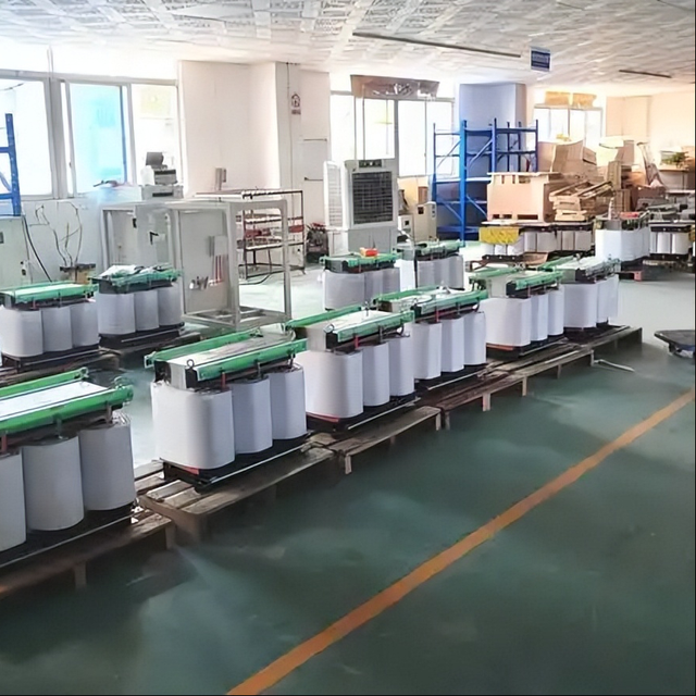 马斯克一语成真，全球抢购的不是芯片，而是中国20万一台变压器