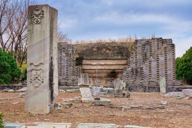 北京圆明园秋色，金风拂残垣，静品岁月，赴一场秋韵时空之约