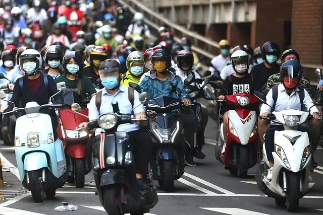 中美通话震动岛内！台当局彻底不演了	，声称 “统一再无可能”！