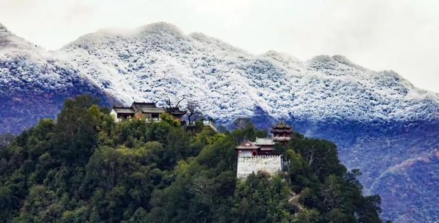 汉中各大景区银装素裹!快来共赴2025年第一场冰雪之约 →
