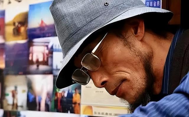 24岁宁波小伙徒步旅行，35年走了30万公里，最终于他乡结束一生！