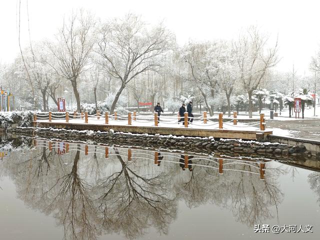 雪落中站，解锁冬日五彩新画卷