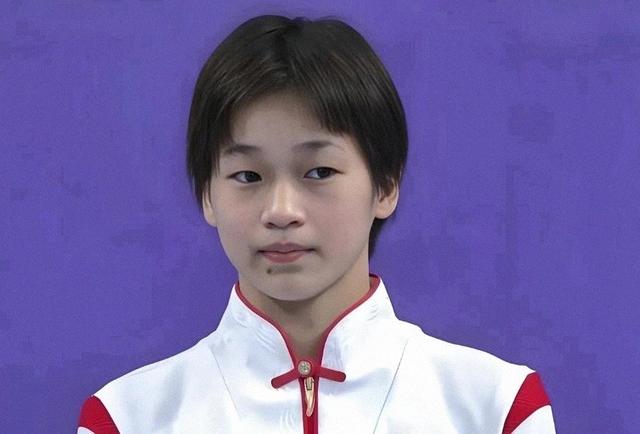 人民日报发声全红婵捐赠直播收入，释放3大信号，郭晶晶说对了