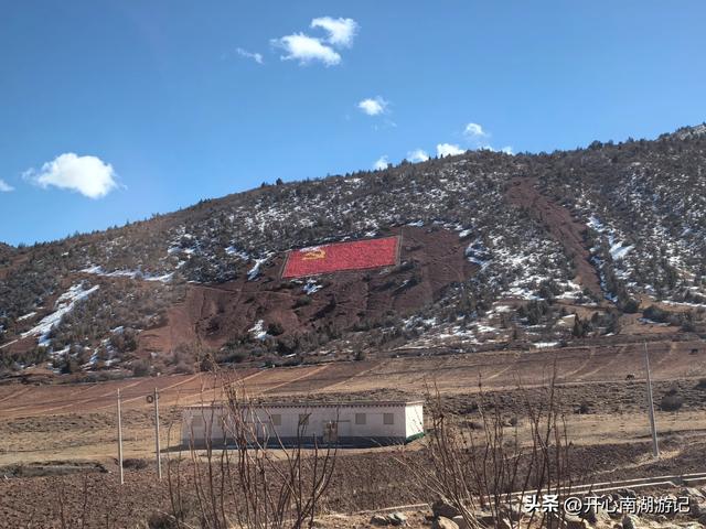 喀什经317到成都，边坝-洛隆，看祥格拉冰川，登顶观三色湖
