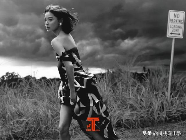 影后辛芷蕾《VOGUE》银十封面大片，达成五大女刊二轮满贯