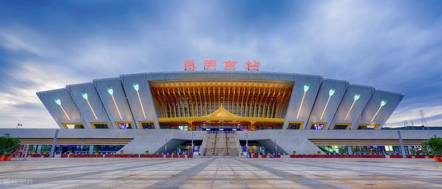 兄妹组团旅游 7 天，56岁的我坦言：关系再亲再好也不要一起旅游