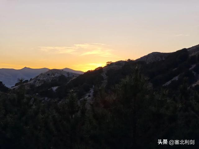 张家口市郊区还有如此丹霞地貌！