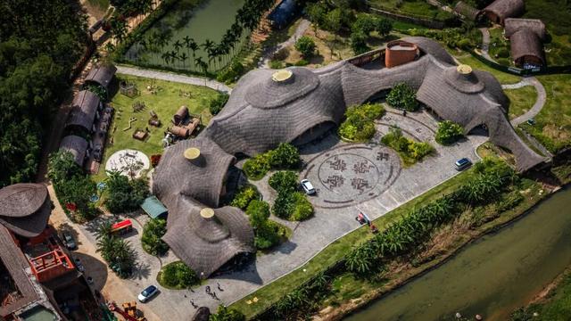 跟着赛事去旅游｜五指山：探五峰叠翠，闯雨林天路