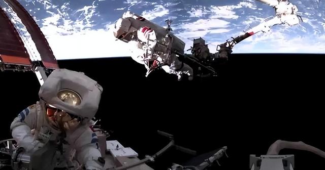 悬着的心终于放下，滞留太空的中国航天员，带来意想不到的惊喜