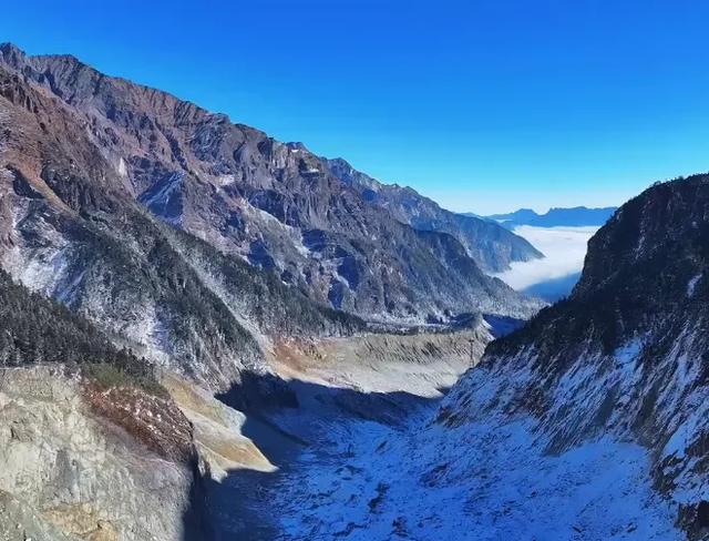 海螺沟旅游全攻略：门票预约、景点简介、自驾路线一次搞定