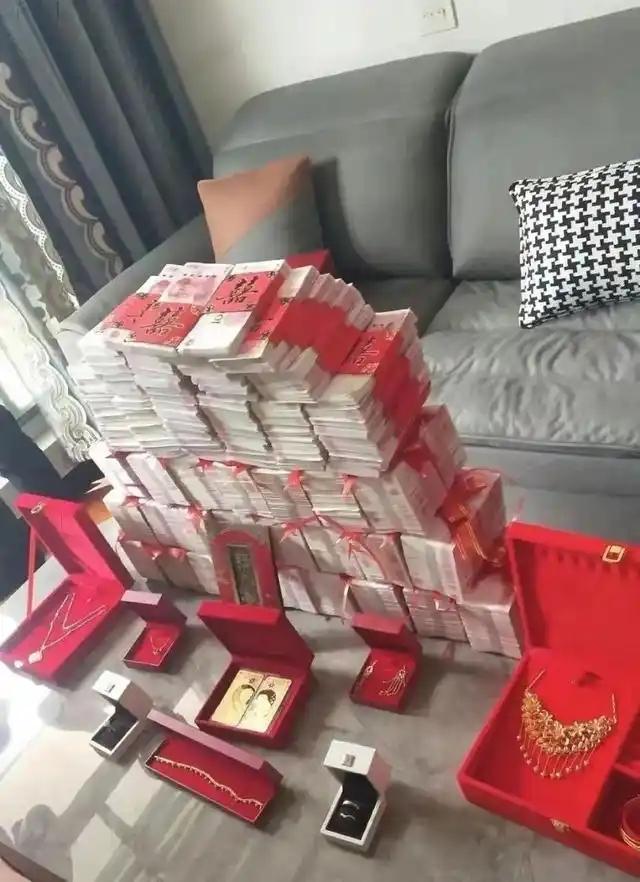 若不搬走这“三座大山”，中国人口总数，或将在2056年被老美反超