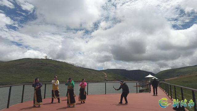 宕昌贾河乡：草原天路通云天 农旅融合展新颜