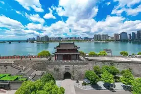 湖北省2024年度省市县乡考试录用公务员笔试襄阳考区考生提示图片