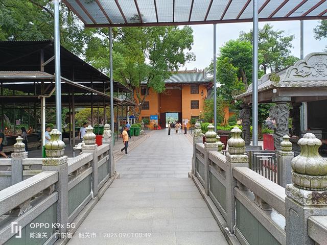 广东韶关南华寺游览图片