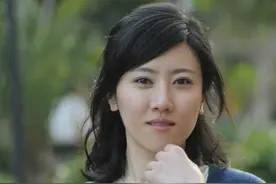 北京美女王博谷：嫁小7岁巴图，当宋丹丹儿媳，风光背后充满辛酸图片