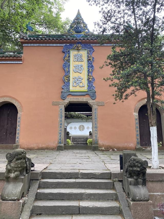 李白故里，肥肠之乡，这座川北小城真的被低估了