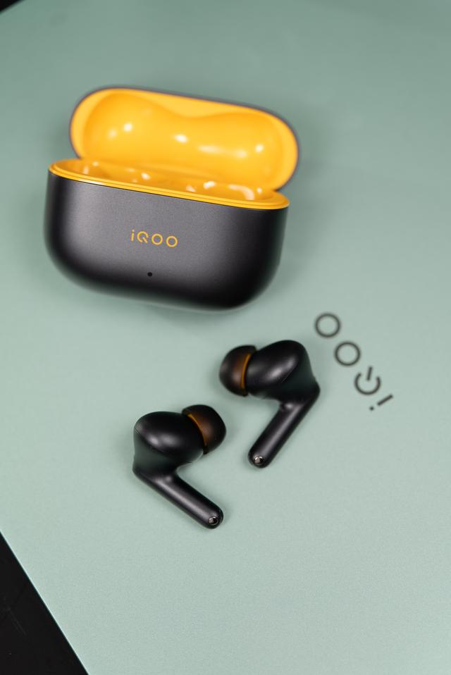 游戏党必备!iQ00 15全家桶评测