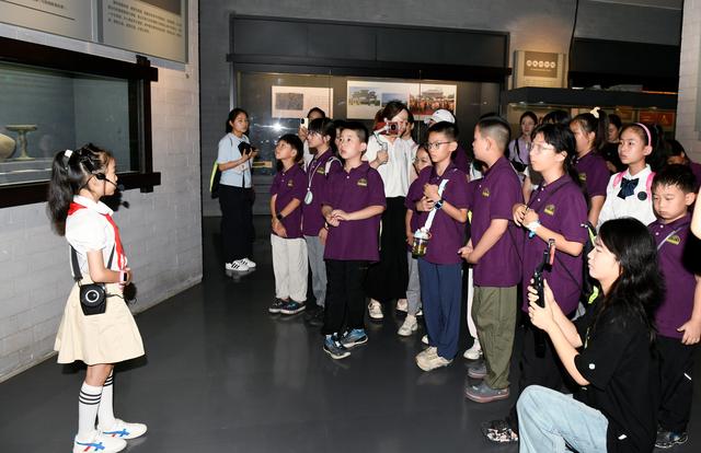 秦风渭水共传承秦陵博物院与渭博开展小讲解员培训交流活动