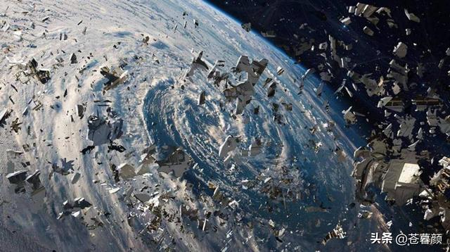 神舟二十飞船遭撞击，罪魁祸首是谁？航天员如何平安回地球？