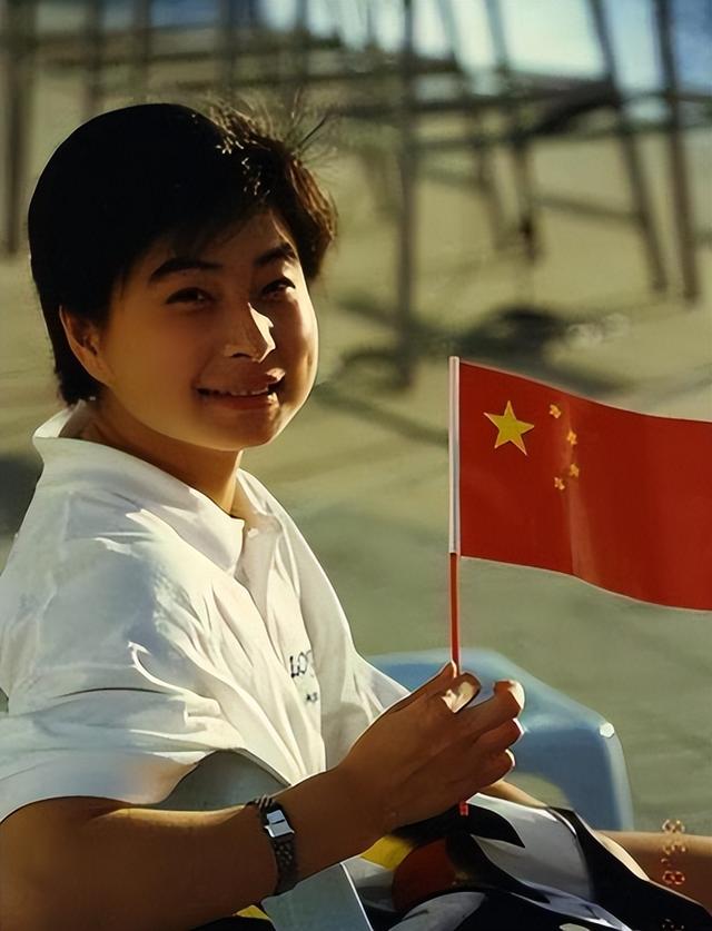 央视对郭晶晶的称呼变了，三字之差释放强烈信号，霍震霆全说对了