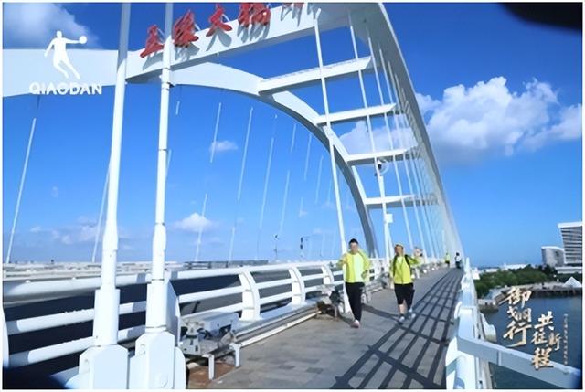 御戈同行，共征新程：中乔体育戈壁远征军第一师启航