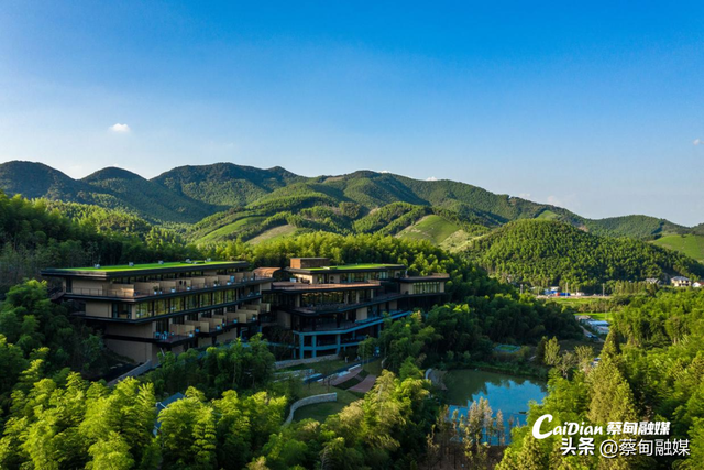 还不知道吧？蔡甸索河山环水绕育真温泉