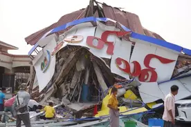 “废墟下有很多求救声，但救不出来”！缅甸强震已致1002人死亡！图片
