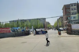 在古老的井陉大地上，上个世纪中期，曾有数十万建设者涌向了这里图片