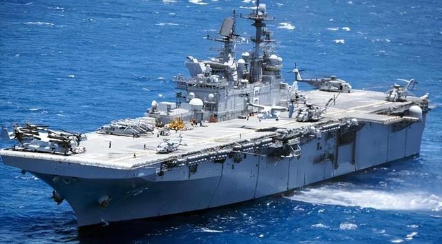 歼-15T在福建舰弹射细节公开