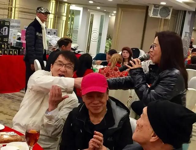 梁小龙死因公布	，令人惋惜，伴随在他身上的3个争议，也该解开了