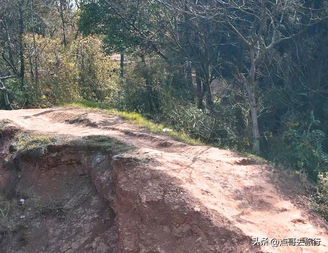 成都最近的6条爬山路线，超长的山脊线视野壮阔，都不要门票！