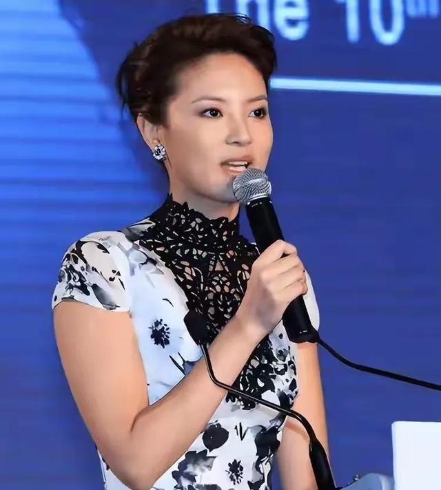 拔出萝卜带出泥！释永信刚被查，央视名嘴刘芳菲就受到了牵连