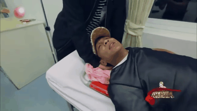 “牡丹花下死，做鬼也风流”！如今，谁也救不了44岁的宋小宝