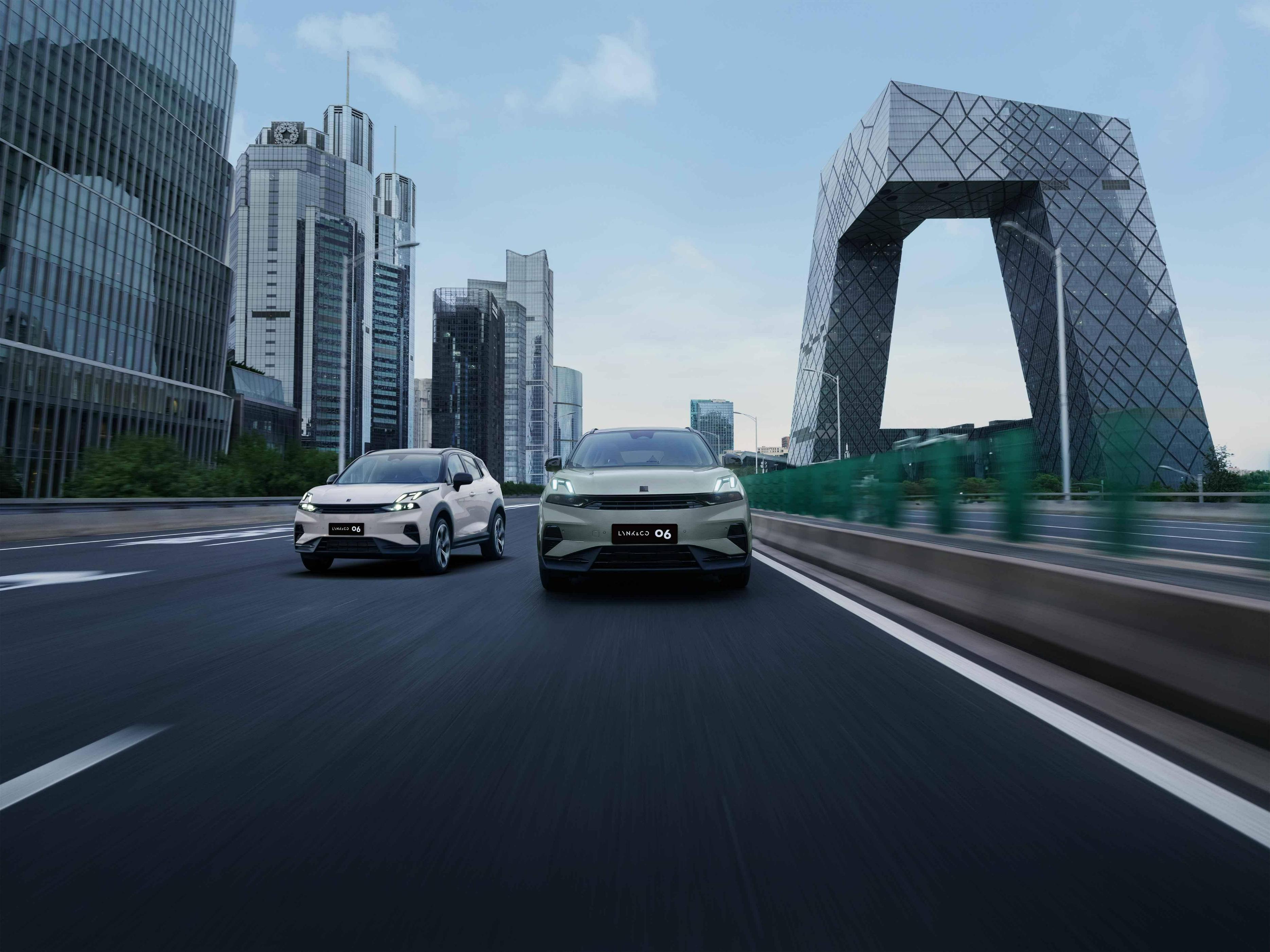 一个吉利聚势向上,吉利汽车1月销量27万辆,海外销量翻倍增长