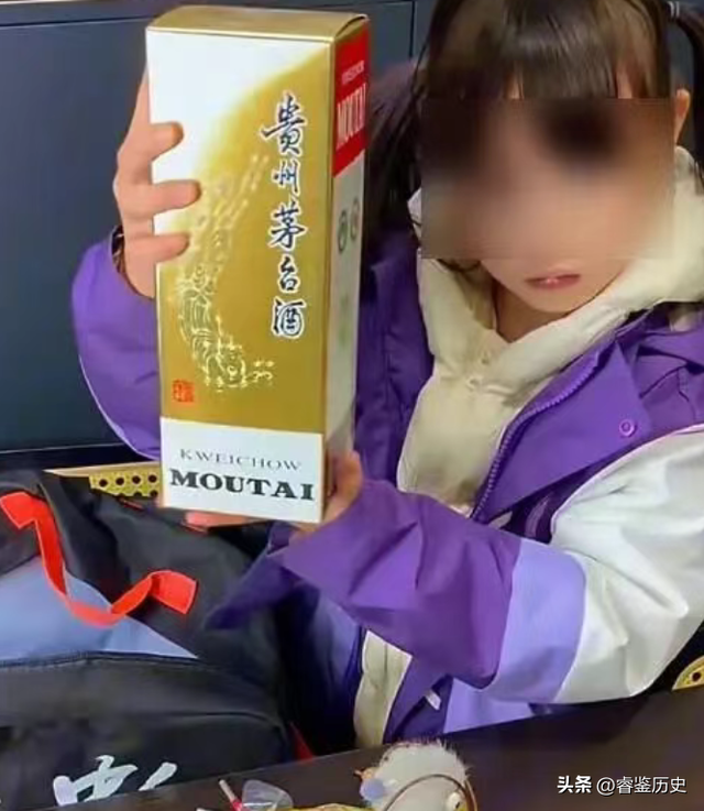 给钱都不要？宁夏一笑成名拒绝百万签约的小女孩	，现在成了这样