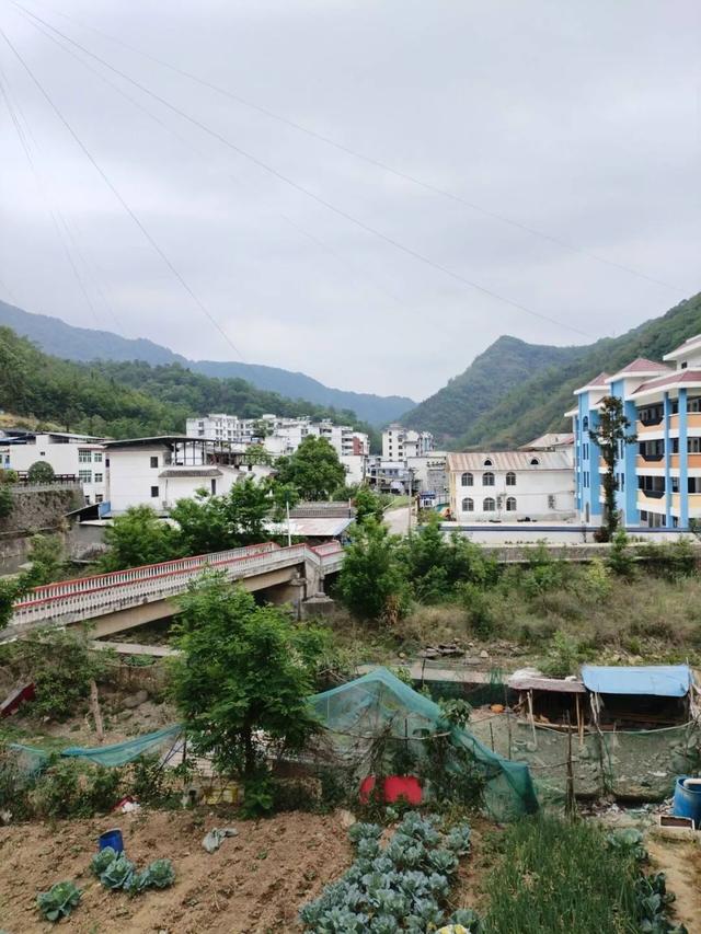 从得胜铺到卡子石门，盘越鄂陕界岭