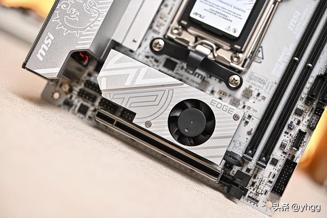小身材大能量——微星 MPG B850I EDGE TI WIFI 刀锋钛主板开箱简测