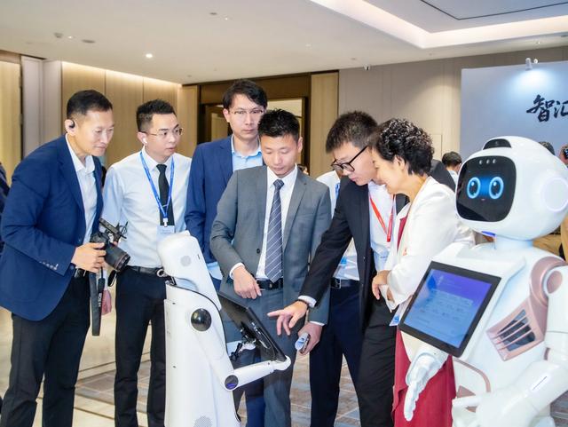 浙江:杭州科技圈再添一小龙 AI法律科技生态共建签约在杭举行