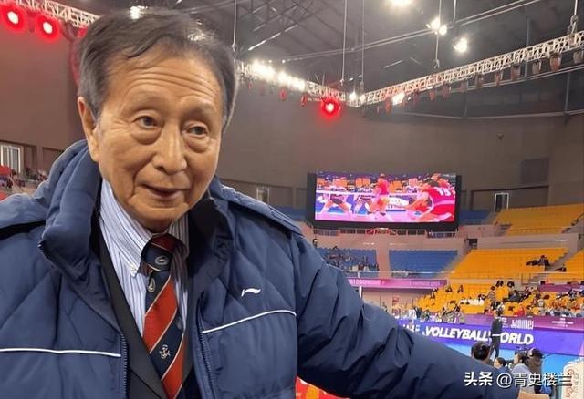 86岁宋世雄现状：定居北京老到认不出，托举儿女成才后却都在国外