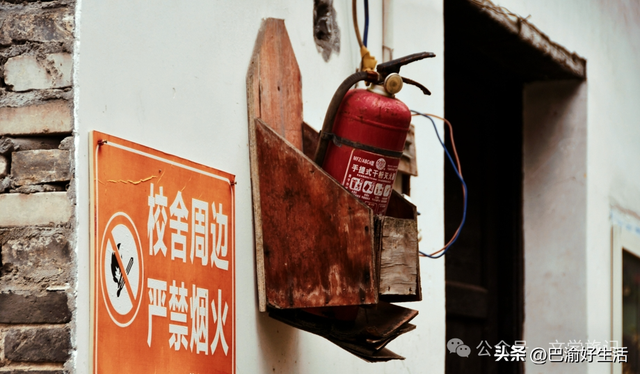 重庆嘉陵江边的白庙子，曾是四川第一条铁路的终点，如今怎样了？