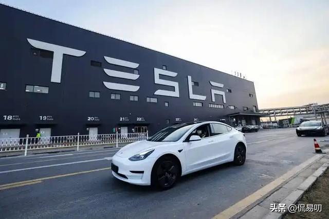 马斯克特朗普闹掰后首同坐：政商暗涌下合作成谜？
