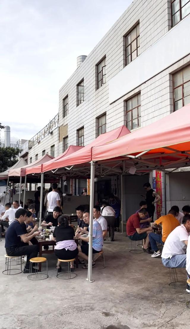 昆明官渡本地人的“8大地下美食清单”，推翻91%的网红攻略，避坑