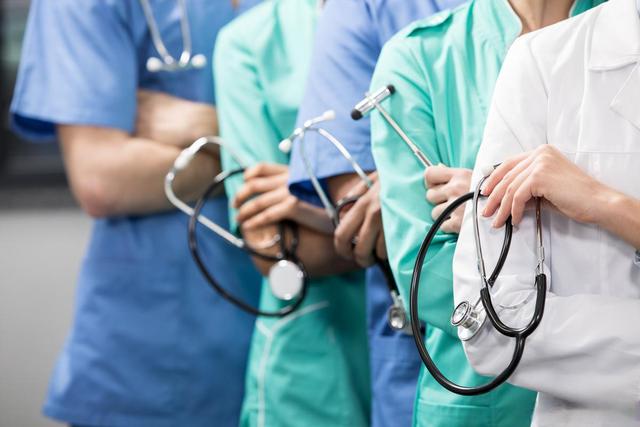 医生提醒：体检报告出现这几个字，距离癌症可能只有“一步之遥”